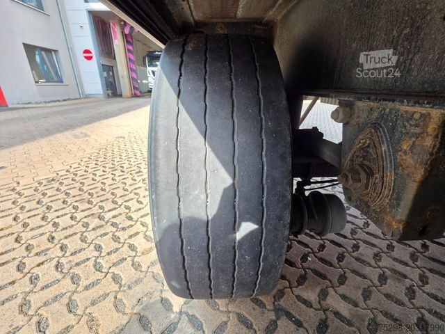 Semirimorchio con telone KRONE SD / Palettenkasten / Liftachse