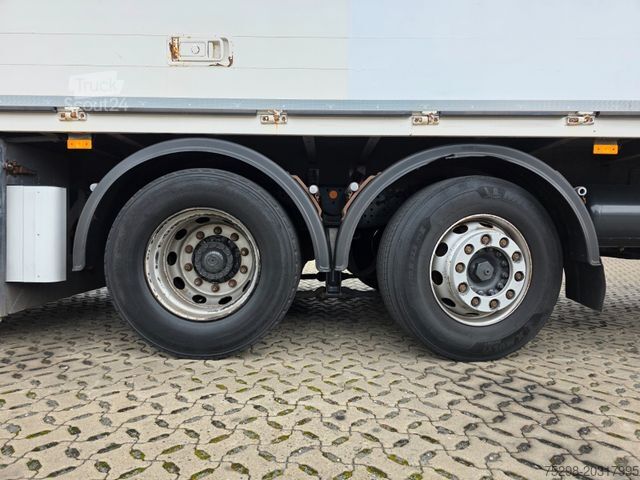 Samochód do przewozu napojów IVECO Stralis 460 / Ldbw / Lenkachse / Liftachse