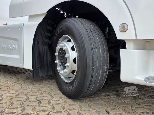 Standarta vilcējs MAN TGX 18.460 4X2 BLS / Retarder