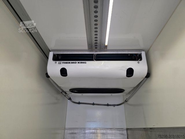 Рефрижераторный грузовик MAN TGM 18.290 / Ldbw / Thermo King /Triple Verdamp.
