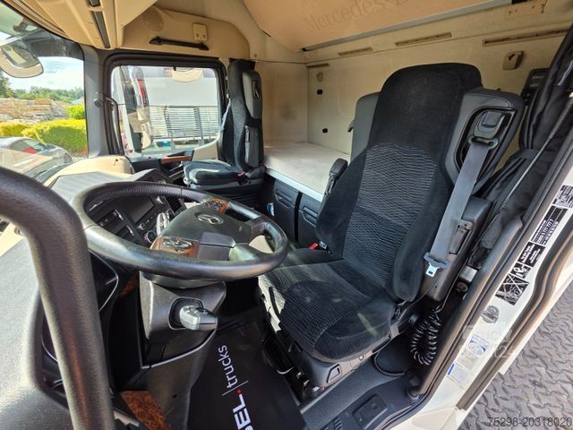 Kutu kamyonu MERCEDES-BENZ Actros 2551 /Retarder/Ldbw/Konvekta/Lenkachse