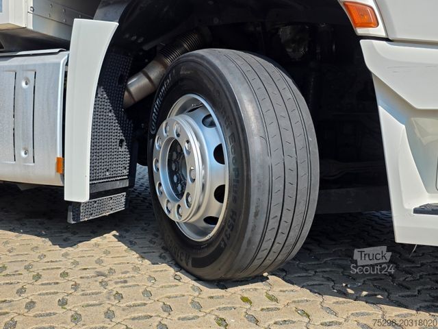 Kutu kamyonu MERCEDES-BENZ Actros 2551 /Retarder/Ldbw/Konvekta/Lenkachse