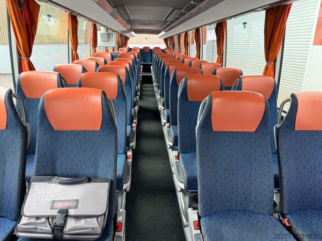 Távolsági autóbusz SETRA S 515 MD