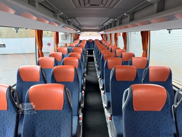 Távolsági autóbusz SETRA S 515 MD