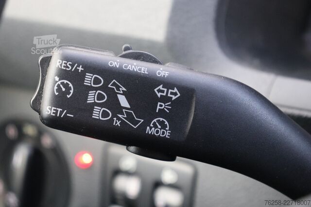 Комби с висок покрив VW Caddy 2.0 TDI EURO 6 - Airco - Cruise - Navi - ...