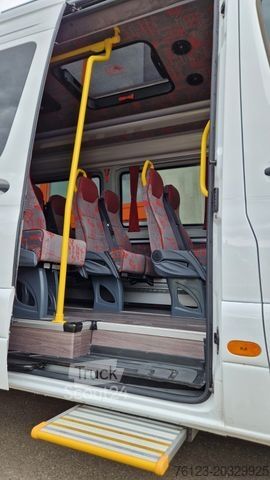Minibus MERCEDES-BENZ 515 Sprinter 22 Schlafsessel Lagerfahrzeug Stock