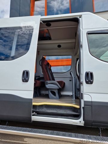 Miniautocarro IVECO Daily C35 M1 9 Sitzer sauberes Fahrzeug