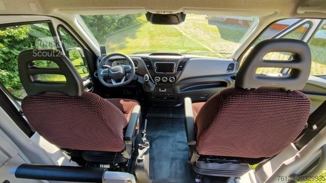 Miniautocarro IVECO Daily C35 M1 9 Sitzer sauberes Fahrzeug