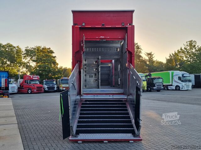 Liellopu pārvadāšana Volvo FH 13.500 XL 6x2 - Pezzaioli livestock 3 deck +...