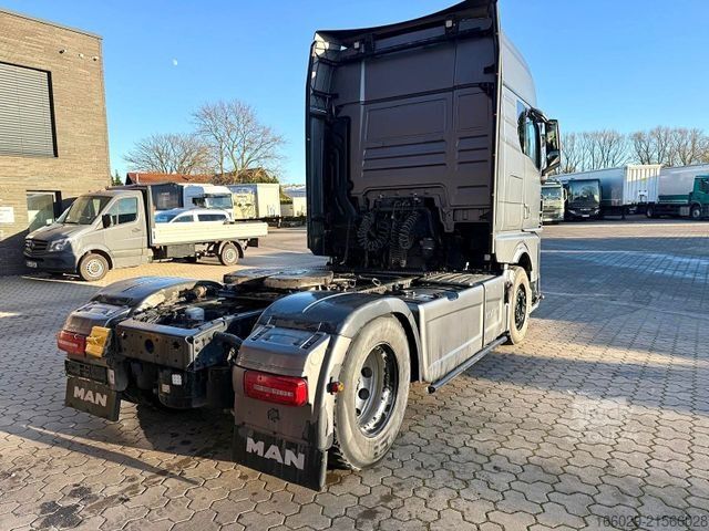 Standartinis vilkikas MAN TGX 18.510 Top Ausstattung Schubboden Hydraulik