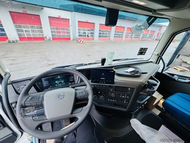 Schwerlast LKW/SZM VOLVO FH 500 8x4 Kran F710 RA2.27 Jib & Winde Sofort