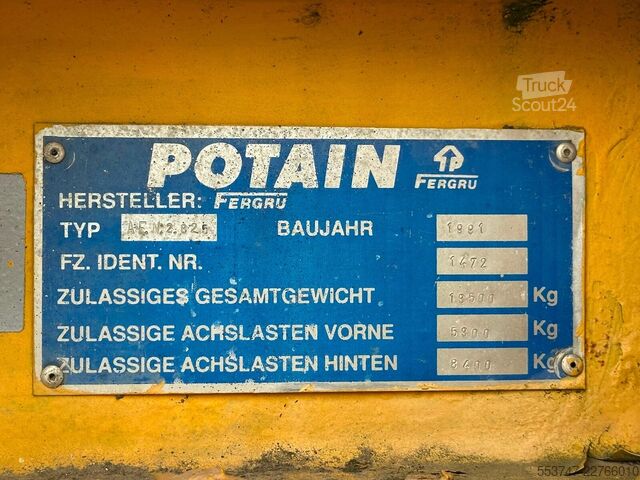 Torninosturi Potain AF.N. 2.825