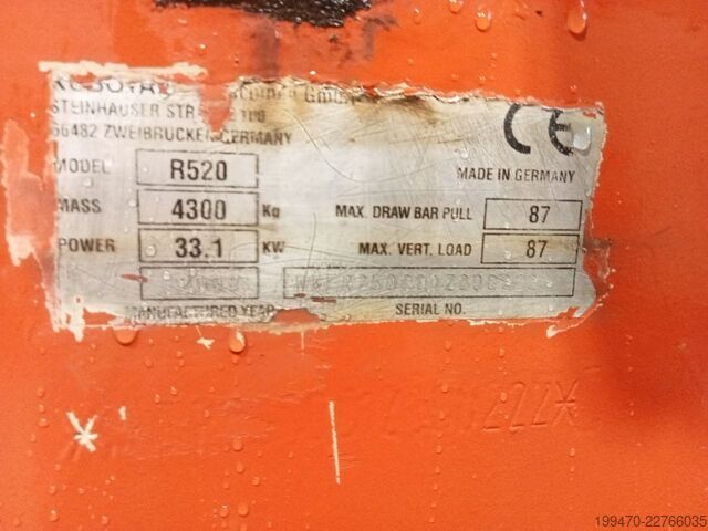 Lastare Kubota R520