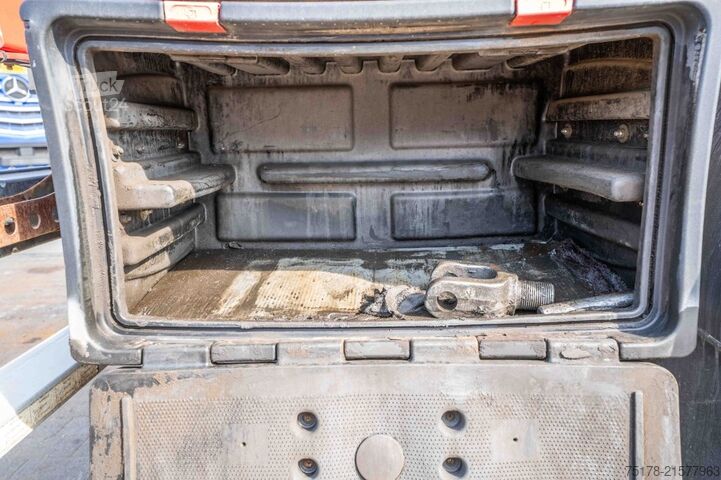 Tankwagen VOLVO FE 280 +MAGYAR 13.000L/5COMP.