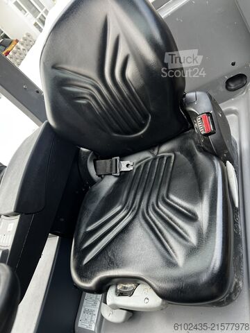 Chariot élévateur Jungheinrich EFG 220