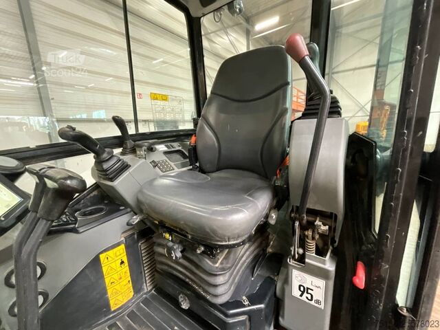 Mini-pelle Bobcat E 50z