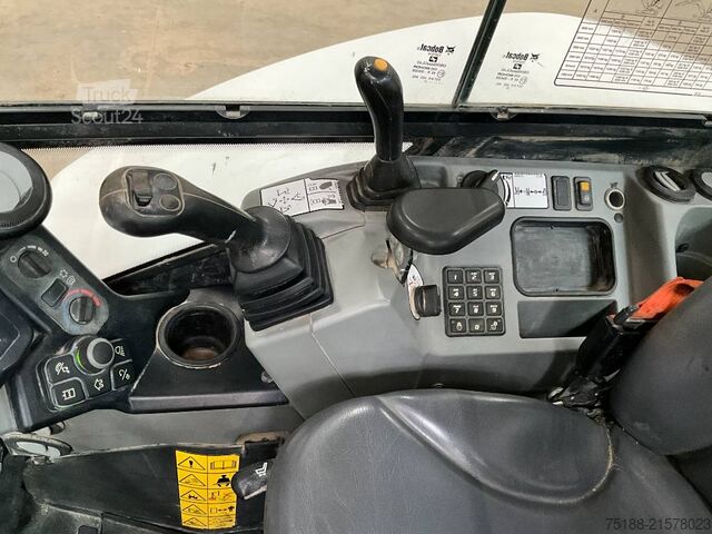 Mini-pelle Bobcat E 50z