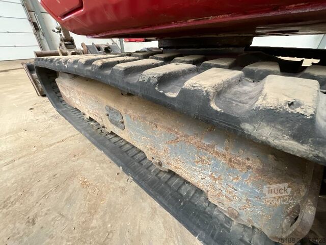 Mini-pelle Takeuchi TB 240