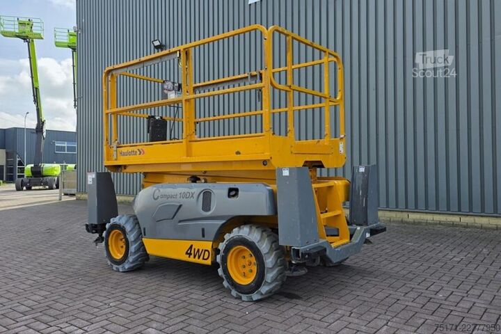 Ascensore a forbice Haulotte COMPACT 10DX Diesel, 4x4 Drive, 10.2m Working Heig