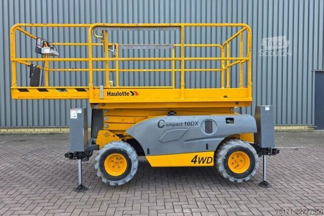 Ascensore a forbice Haulotte COMPACT 10DX Diesel, 4x4 Drive, 10.2m Working Heig