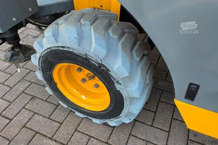 Ascensore a forbice Haulotte COMPACT 10DX Diesel, 4x4 Drive, 10.2m Working Heig
