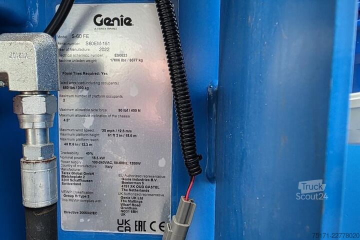 Телескопічна платформа Genie S60FE Hybrid, 4x4 Drive, 20.6m Working Height, 12.