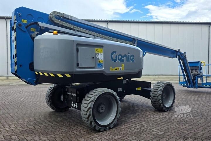 Телескопічна платформа Genie S60FE Hybrid, 4x4 Drive, 20.6m Working Height, 12.