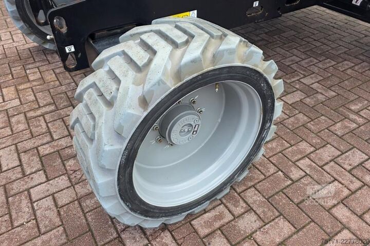 Телескопічна платформа Genie S60FE Hybrid, 4x4 Drive, 20.6m Working Height, 12.