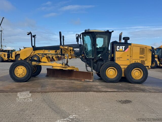 οδοστρωτήρας Caterpillar 140M2 AWD