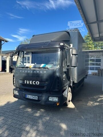 Vrachtwagen met bakwagen Iveco 80E