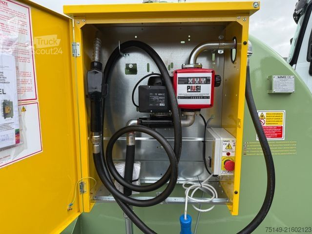 Speciale doeleinden vrachtwagen  NEUE Betankungsanlage 8995 Liter, Zapfpistole