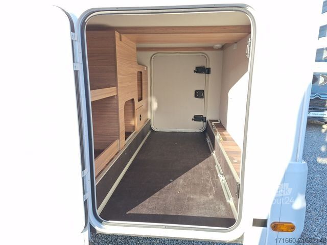 Entegre karavan WEINSBERG CaraCore 700 MEG Light