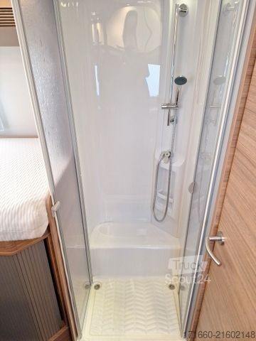 Entegre karavan WEINSBERG CaraCore 700 MEG Light