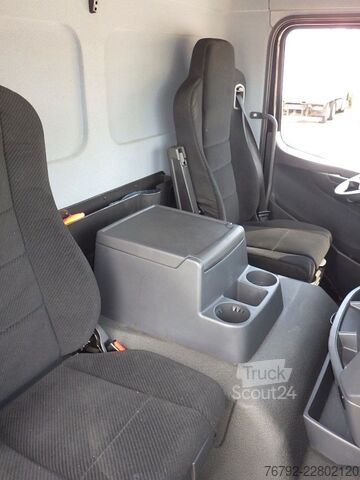 Tentinė platforma sunkvežimis MERCEDES-BENZ 1330 L Atego4 Pritsche 7,2m/LBW/Edscha/AHK/Klima