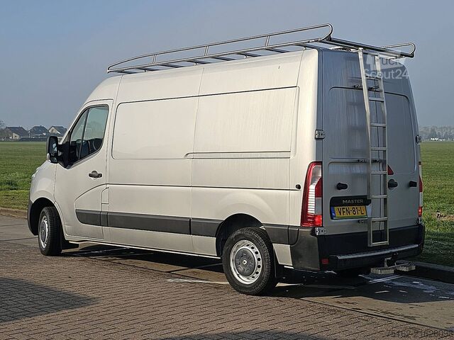 High-roof van RENAULT MASTER 2.3 L2H2 Imperiaal NAP!