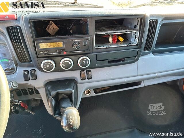 Camion bâché MITSUBISHI Fuso Canter 6C18/Kran HIAB/4x4 Allrad/Klimai