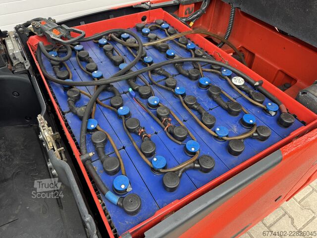 Elektryczny – 4 koła Linde E18PH  + Ladegerät NEU 48120 --EK