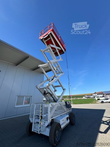 Elevador de tesoura JLG 3369LE--EK