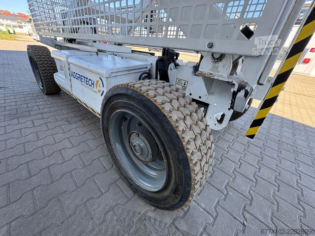 Elevador de tesoura JLG 3369LE--EK