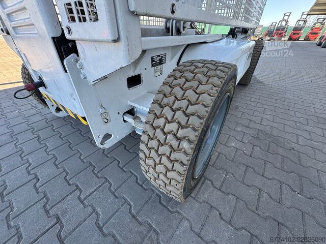Elevador de tesoura JLG 3369LE--EK