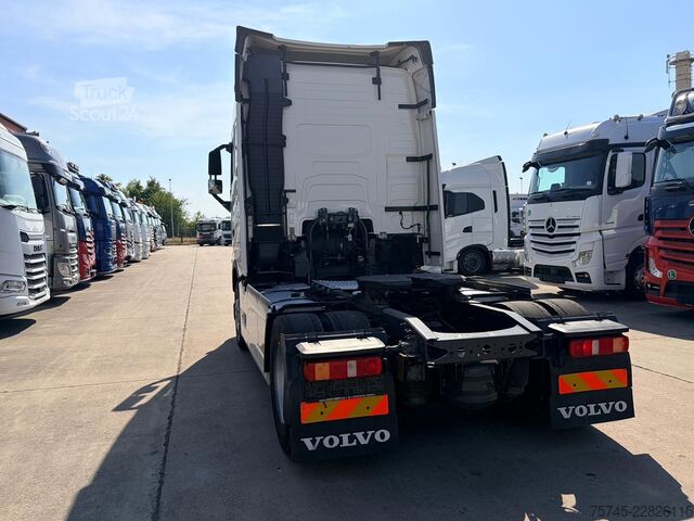 Τυπική μονάδα τράκτορα VOLVO FH 500 * AUS 1. HAND  STANDKLIMA * VEB * VOLLV