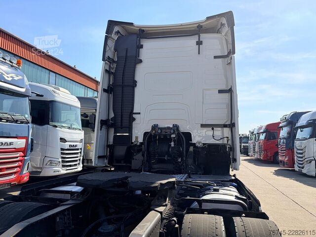 Τυπική μονάδα τράκτορα VOLVO FH 500 * AUS 1. HAND  STANDKLIMA * VEB * VOLLV