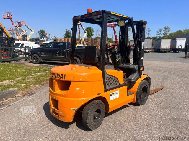 Stivuitor Hyundai 30D-7E