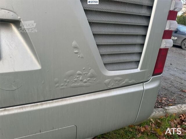 Mercedes-Benz Tourismo autokar turystyczny. 35+2 miejsc ZOBACZ WIDEO Mercedes-Benz Tourismo Tour Bus. 35+2 seats WATCH VIDEO