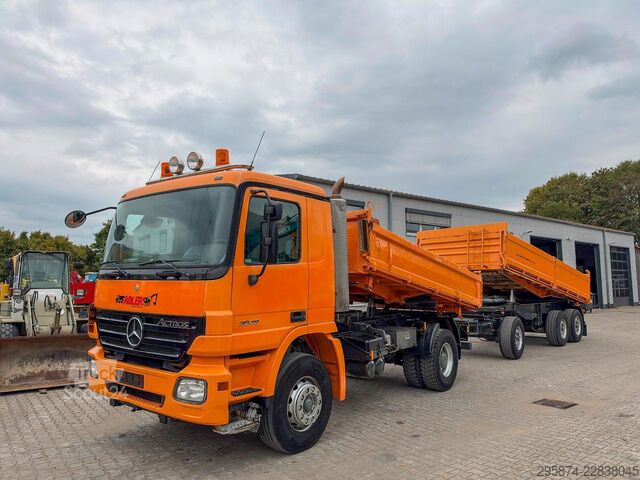 Tresidig tipplastbil MERCEDES-BENZ 2048 Actros MP2 + Kögel AK24