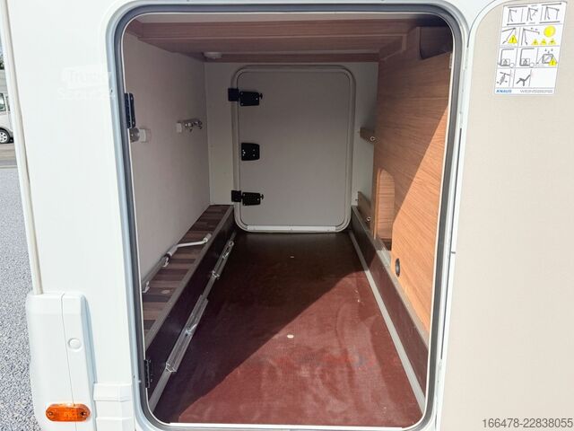 Camper semintegrato WEINSBERG CaraSuite 700 ME Einzelbetten-Hubbett-Automatik