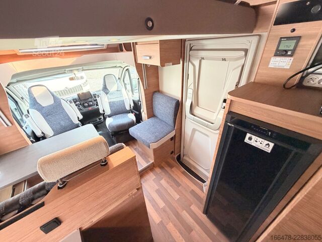 Camper semintegrato WEINSBERG CaraSuite 700 ME Einzelbetten-Hubbett-Automatik