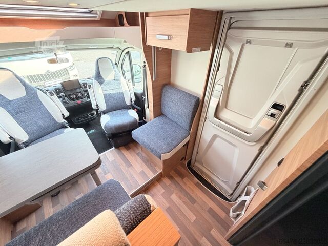 Camper semintegrato WEINSBERG CaraSuite 700 ME Einzelbetten-Hubbett-Automatik
