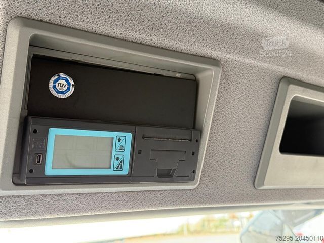 Fourgon isotherme frigorifique MERCEDES-BENZ Atego 816 Tiefkühl ThermoKing V-700 Max 1. Hand