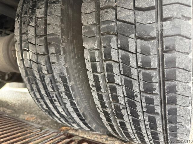 Fourgon isotherme frigorifique MERCEDES-BENZ Atego 816 Tiefkühl ThermoKing V-700 Max 1. Hand